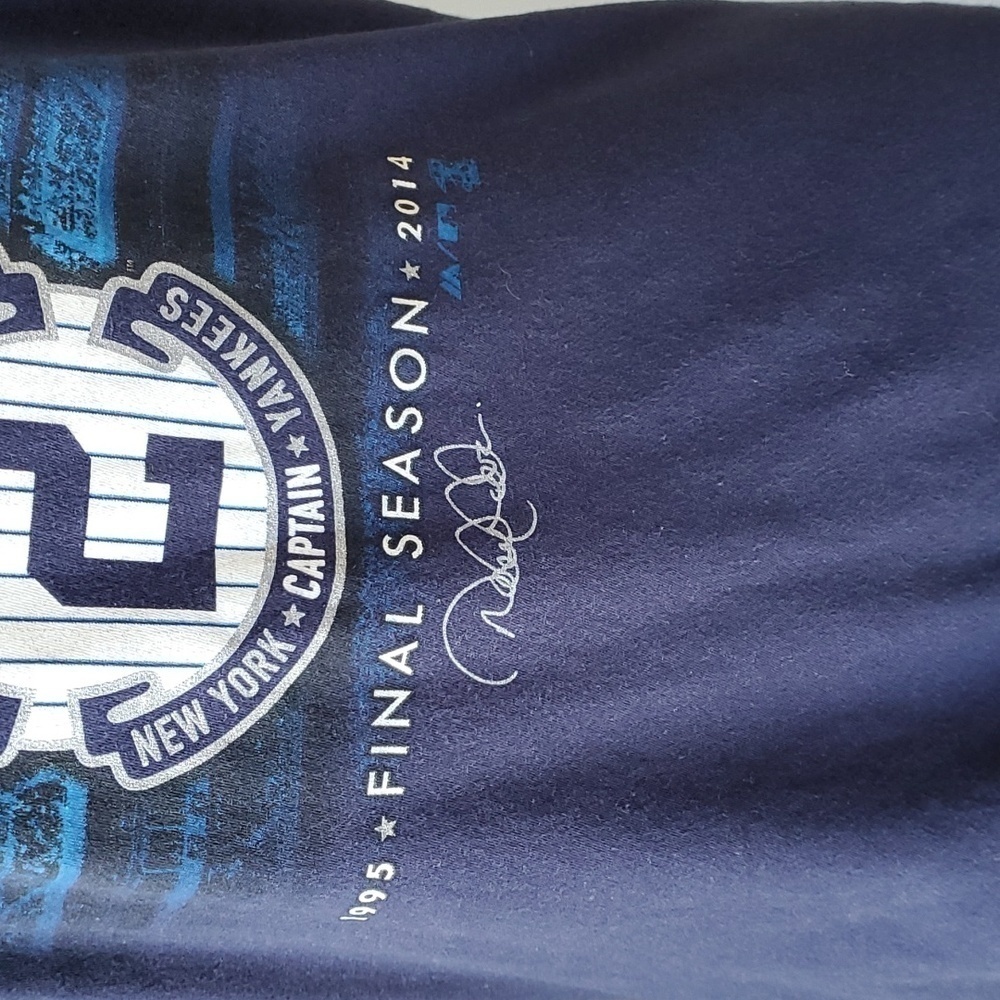 New York Yankees Derek Jeter, sighned women's large tee. 1995 final season 2014. - Picture 5 of 9